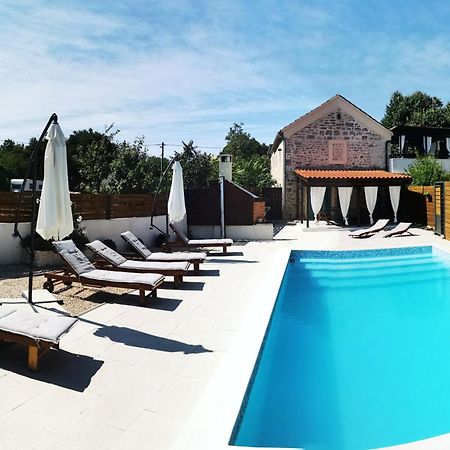 Apartments Malic Pridraga Exterior photo